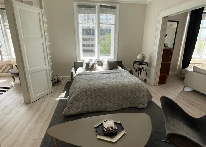 Dans Luxueux Séjour chez l'habitant