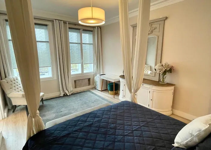 Dans Luxueux Séjour chez l'habitant Paris